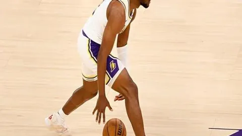 激情碰撞！纽卡斯尔喷气机对决惠灵顿凤凰，巅峰对决，谁主沉浮？